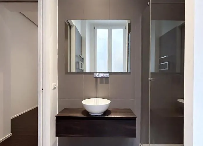 Wamma Modern House * Rom